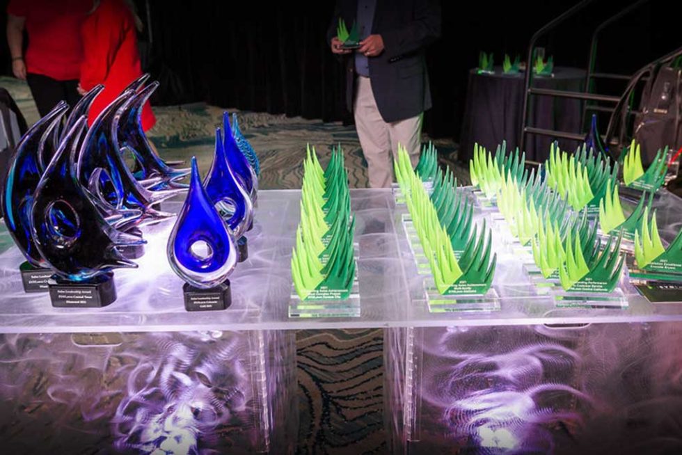 تم تكريم الفائزين بمشروع العام في مؤتمر SYNLawn السنوي لعام 2022