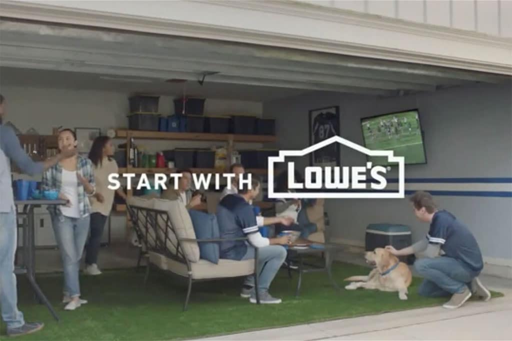 فريق SYNLawn وLowe يتعاونان في مشاريع DIY