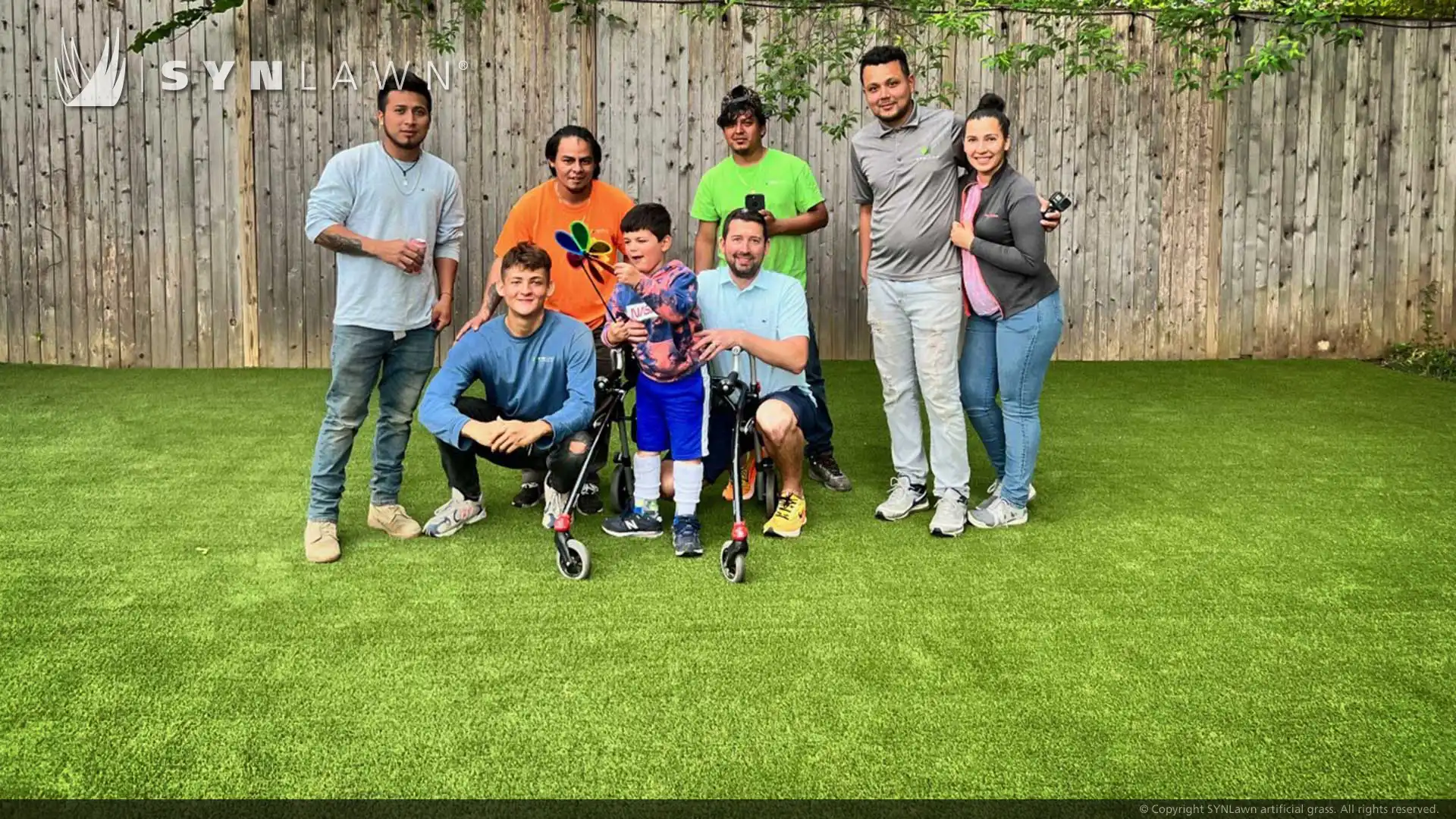 SYNLawn construye el patio trasero de sus sueños para una familia que pide un deseo