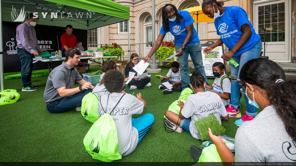 image of SYNLawn artificial grass at Harlem New York Boys and Girls Club for Farmers on the Green event