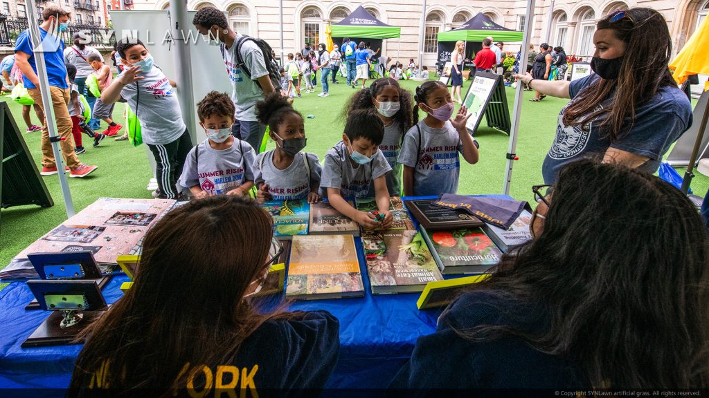 image of SYNLawn artificial grass at Harlem New York Boys and Girls Club for Farmers on the Green event