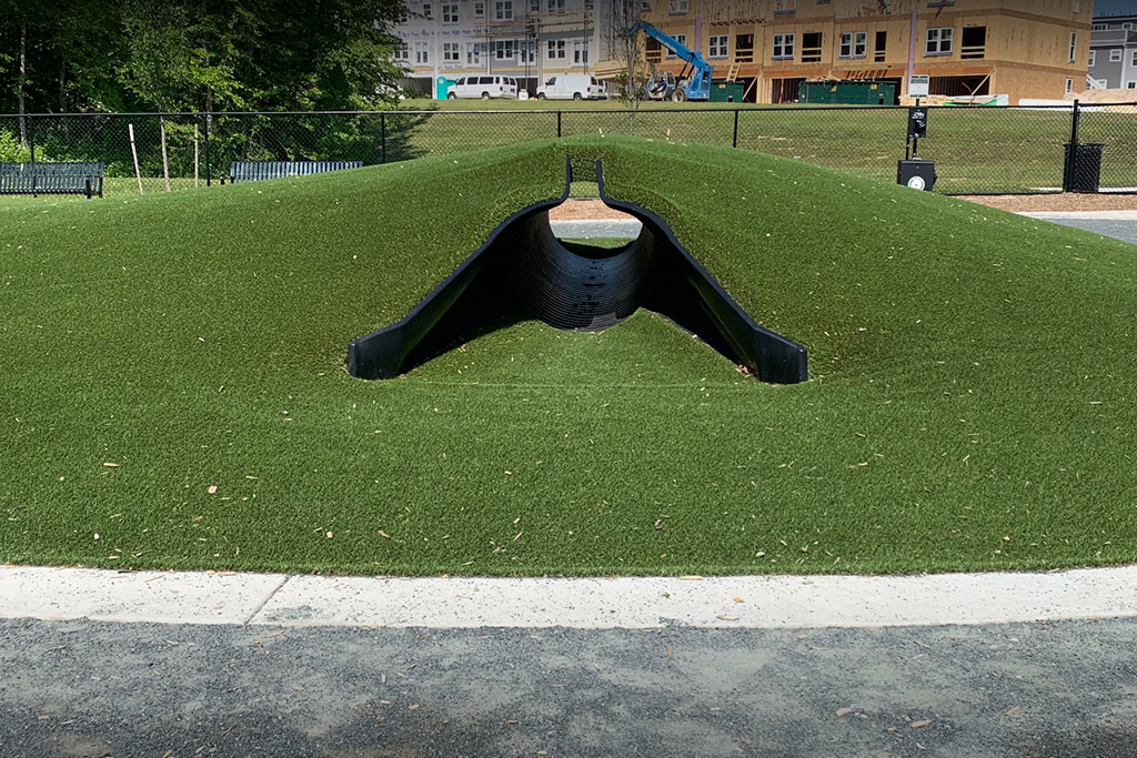 SYNLawn Chesapeake Bay Creates Innovative Mounds for New Dog Park