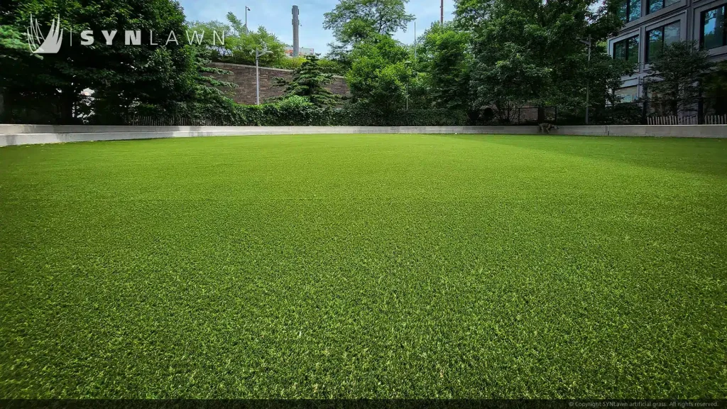 image of SYNLawn artificial pet grass at Brooklyn Bridge Dog Park Pier 6 New York NYC