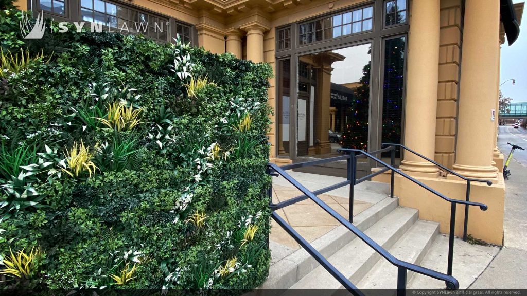 image of Calico Greens outdoor living wall panels at Parlay Sporting Club and Kitchen Columbus Ohio