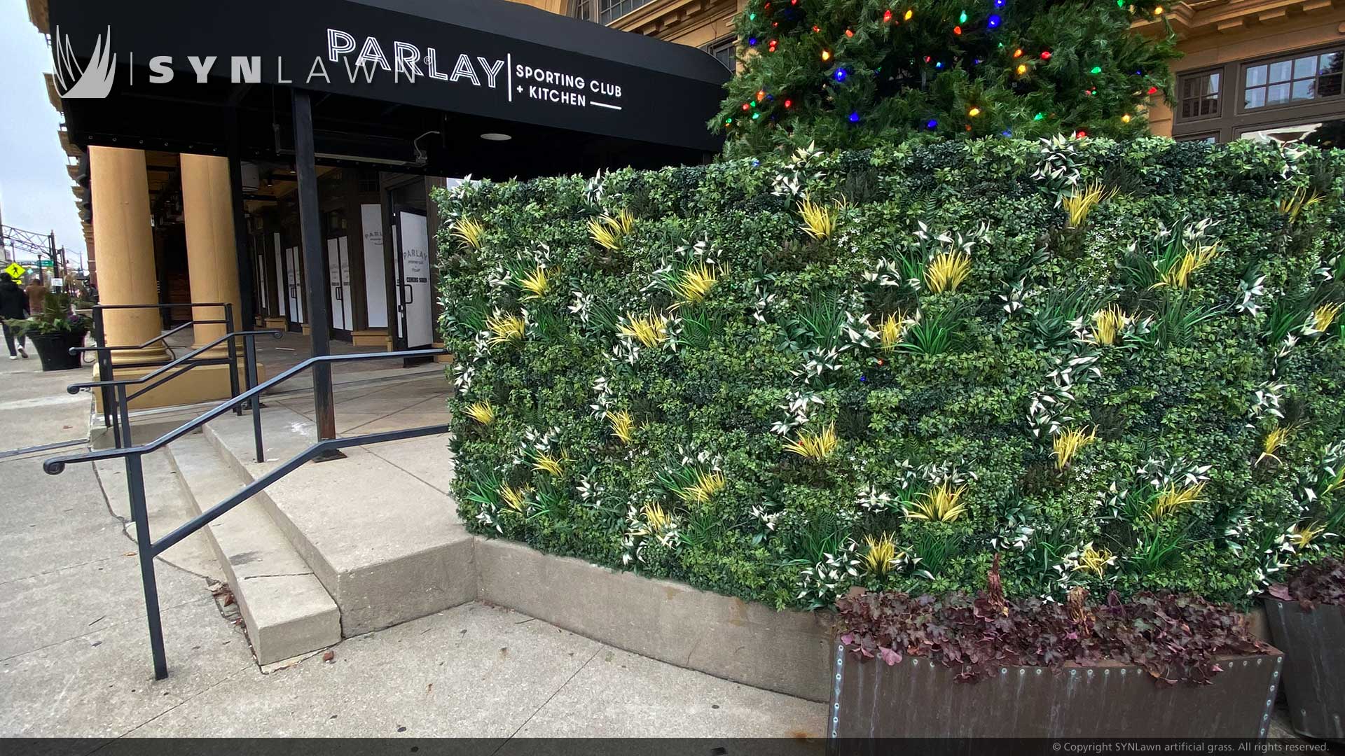 Columbus Sports Bar & Restaurant Enhances Curb Appeal with Artificial Green Walls