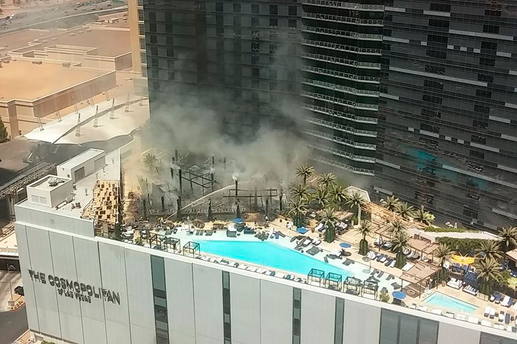 SYNLawn Turf survit à l'incendie d'un hôtel cosmopolite et sauve peut-être des vies