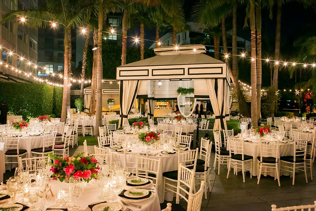 image of viceroy santa monica outdoor wedding reception with cabanas