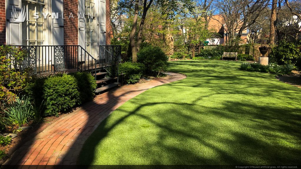 image of SYN Lawn artificial grass at the Historic Hill-Physick House in Philadelphia Pennsylvania