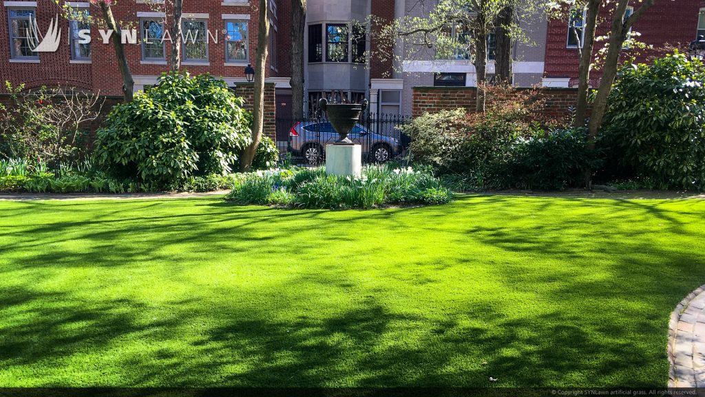 image of SYN Lawn artificial grass at the Historic Hill-Physick House in Philadelphia Pennsylvania