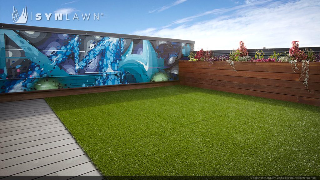 image of SYNLawn artificial grass used for residential rooftop roof deck and patio applications in Chicago Illinois