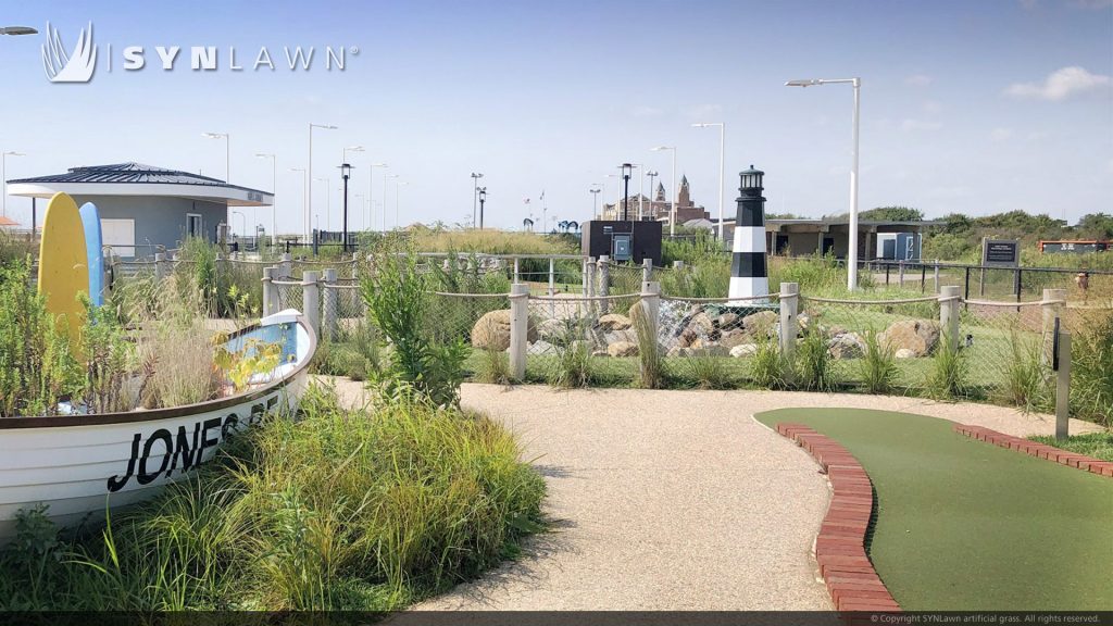 image of artificial grass mini golf course at Jones Beach State Park New York