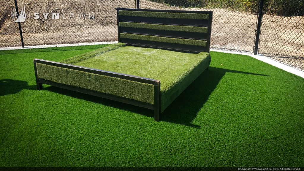 image of synlawn artificial pet grass at barkwood dog park