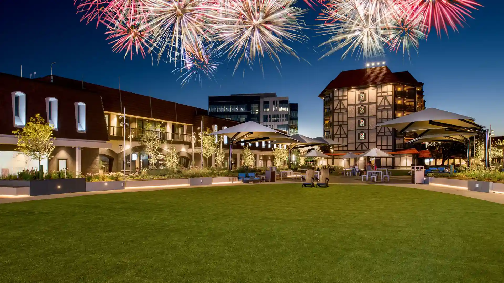 image of synthetic turf at west port entertainment plaza in saint Louis Missouri
